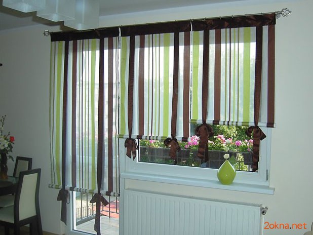 Тюль на кухню с балконом