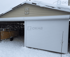 Гаражные рольставни в установленном виде