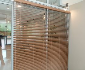 Деревянные жалюзи